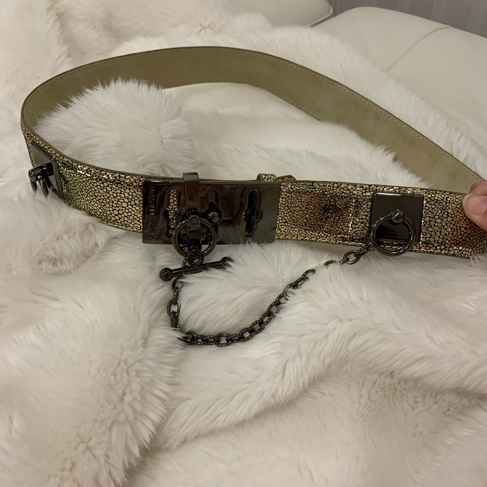 BCBGMAXAZRIA Gold belt